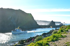 FB-Noyo Harbor Entrance