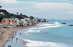 Malibu Homes on water