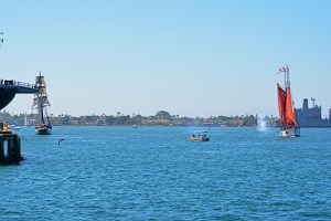 Two pirtae ships firing